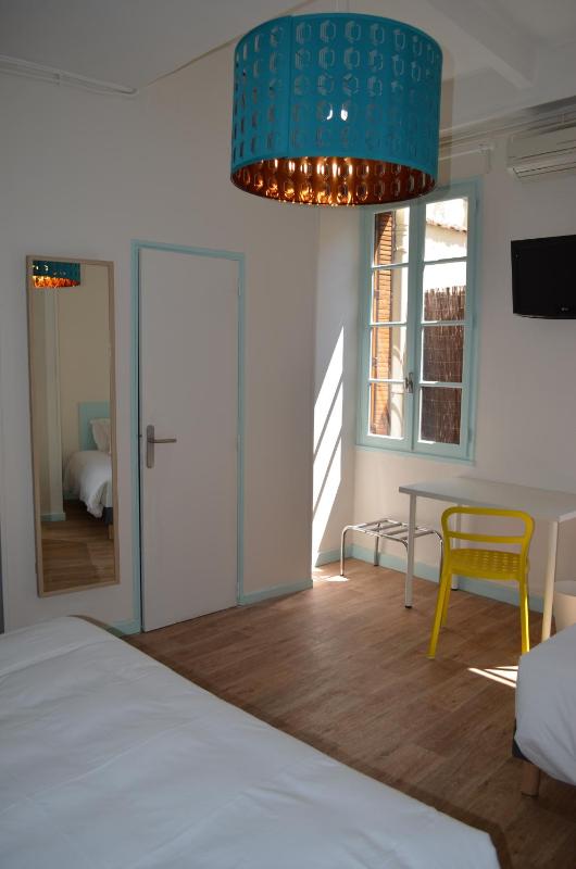 Hôtel Les Corps Saints - image 12