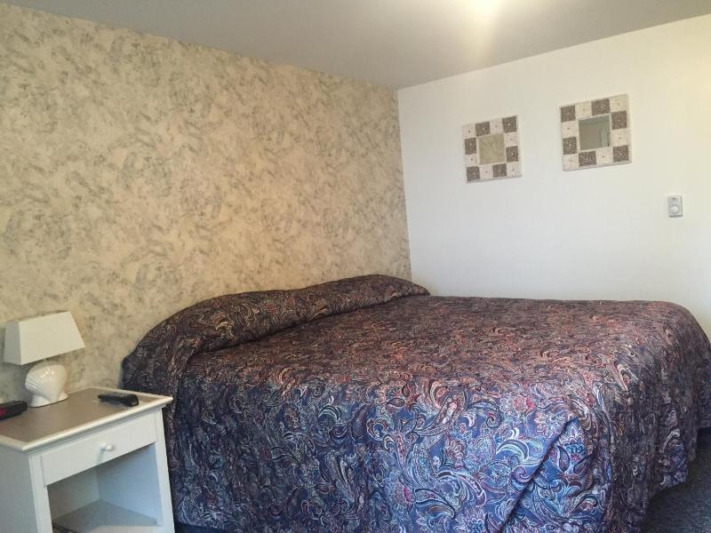 King Room image 4