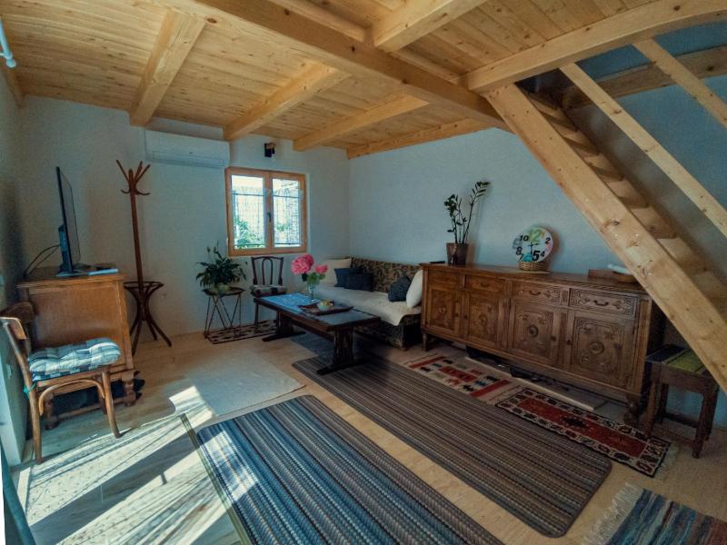 Studio with Garden View image 4