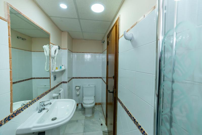 Single Room image 2