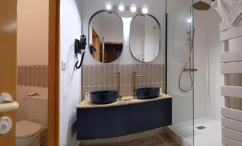 Superior Double Room image 1