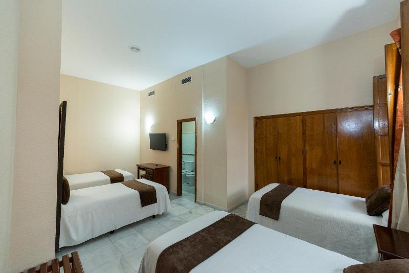 Quadruple Room image 2