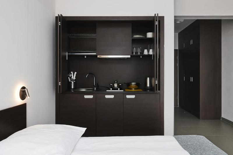 Double or Twin Room image 4