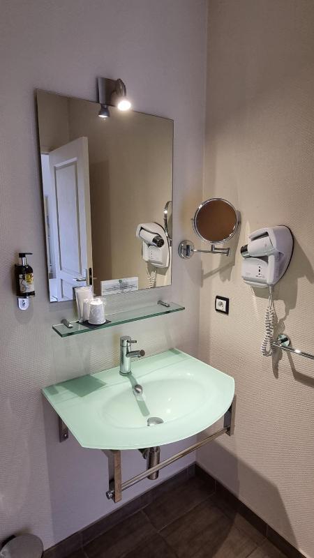 Superior Double Room image 3