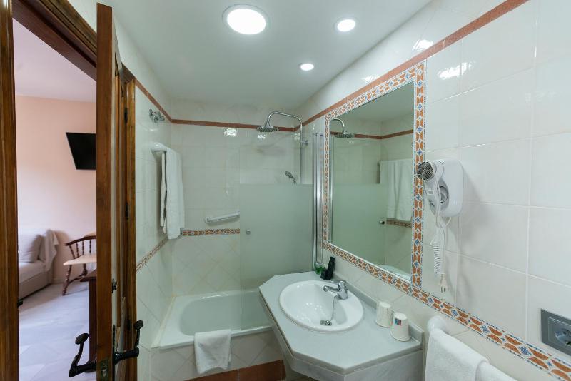 Double Room with views image 2