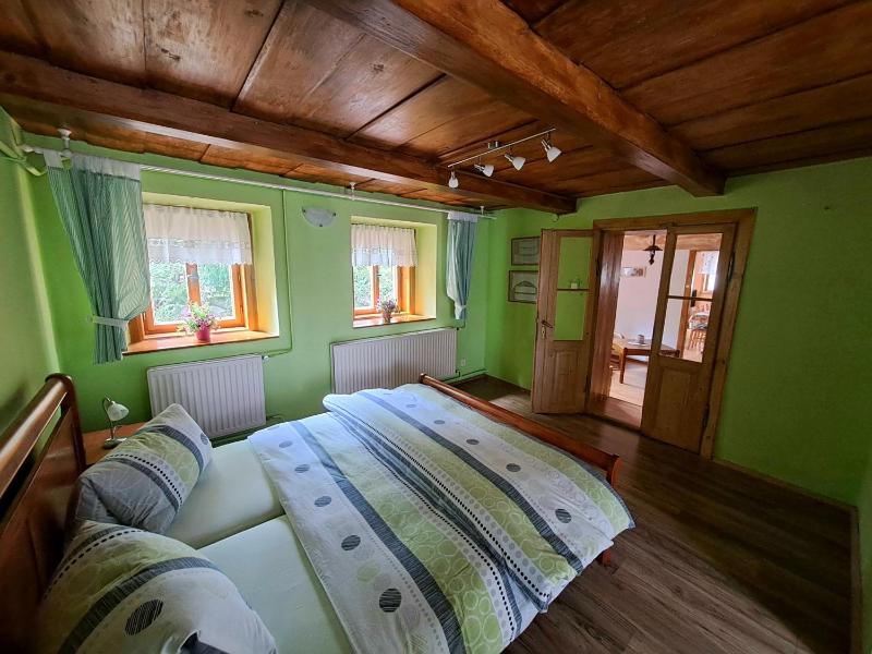Quadruple Room with Private External Bathroom image 1
