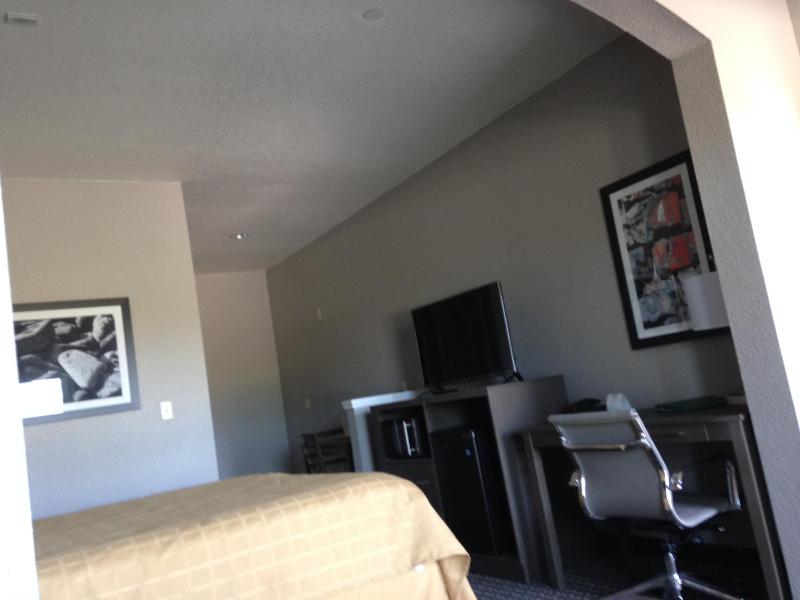 Double Room image 3