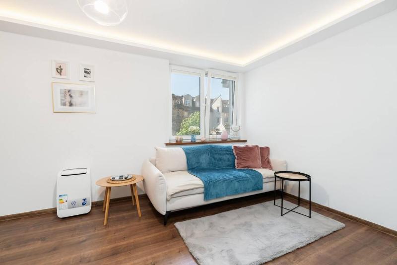 Kosińskiego Apartament Poznań by Noclegi Renters - image 5