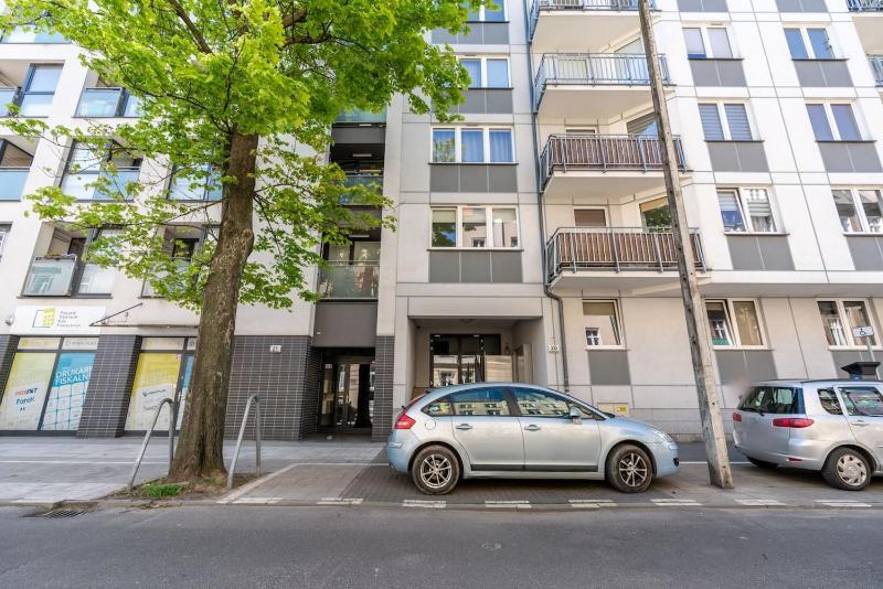 Kosińskiego Apartament Poznań by Noclegi Renters - image 8