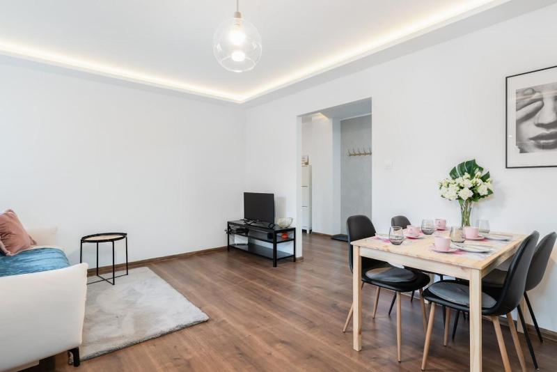 Kosińskiego Apartament Poznań by Noclegi Renters - image 18