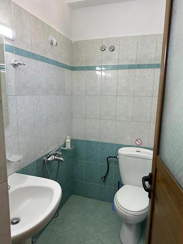 Double Room with Balcony image 4