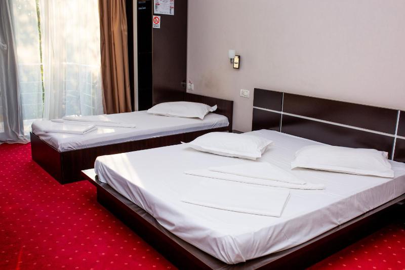Triple Room image 4