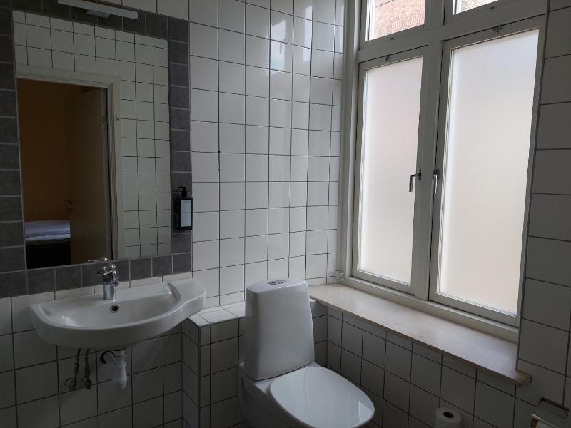 Standard Single Room with Shower image 3