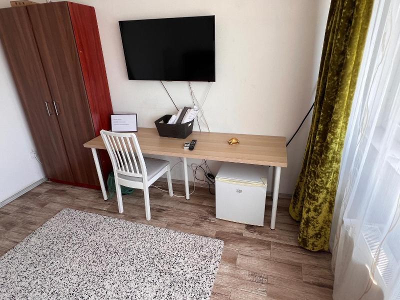 Studio Apartment image 4