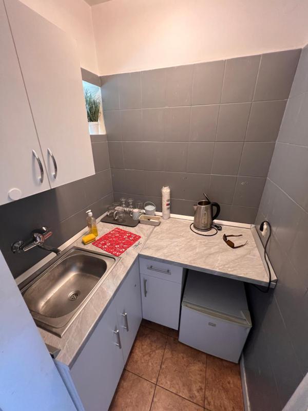 Studio Apartment image 2