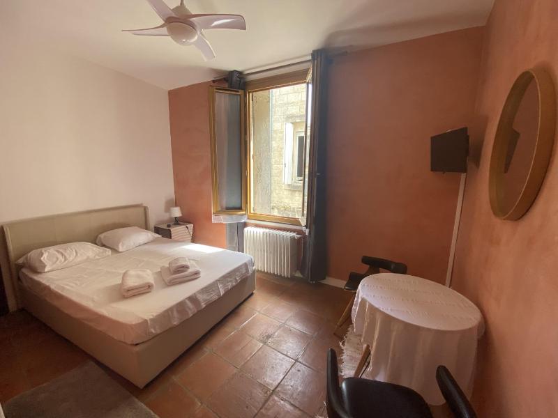	Standard Double Room with Private Bathroom image 4