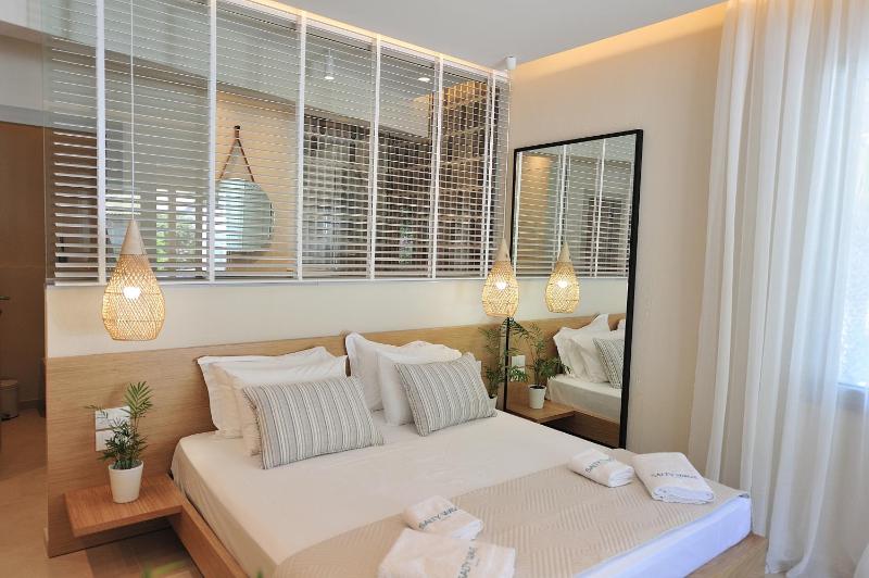Salty Wave Suites - image 23