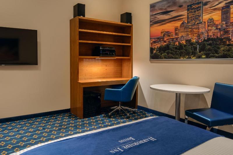 Harborside Inn - image 9