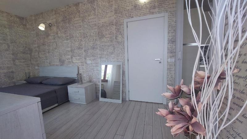 Chez Nous - image 43