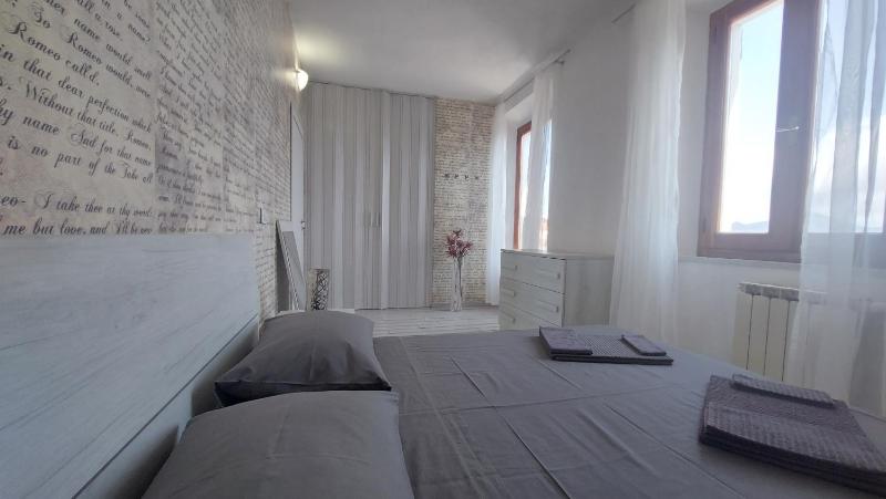 Chez Nous - image 26