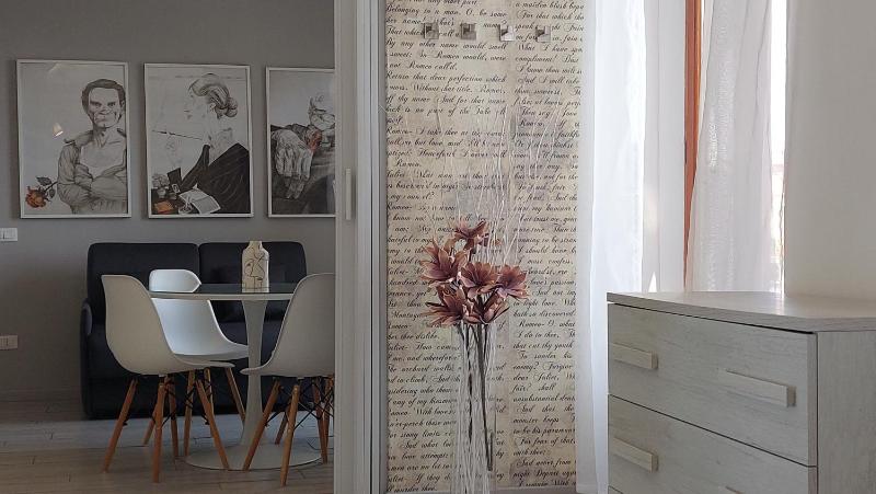 Chez Nous - image 25