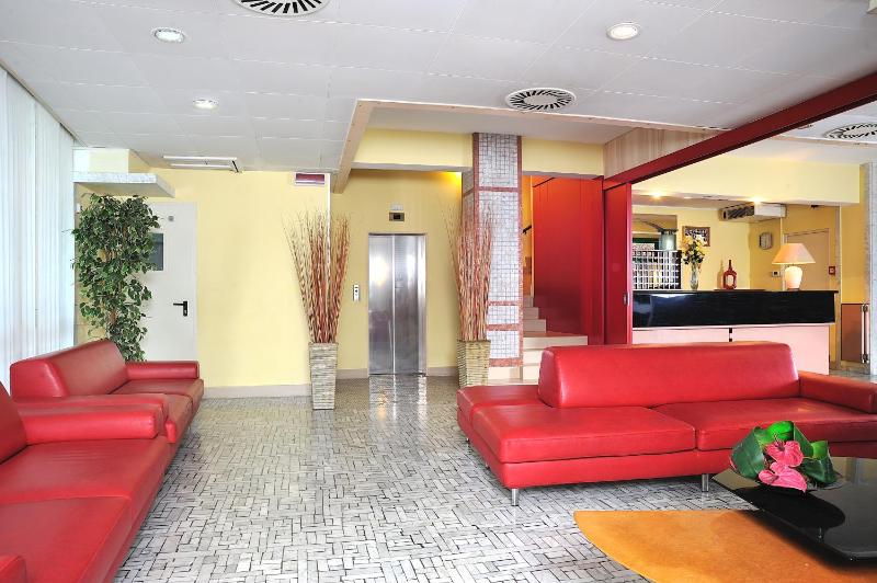 Hotel Tiberius - image 3