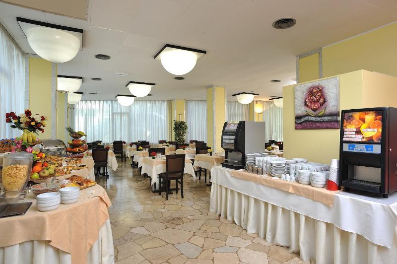 Hotel Tiberius - image 2