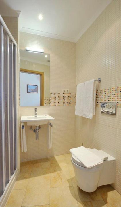 Triple Room image 1