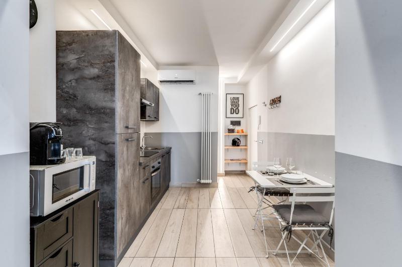 Costaguti 36 Apartment - image 10