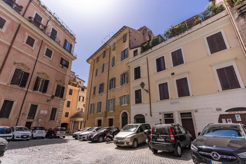 Costaguti 36 Apartment - image 5
