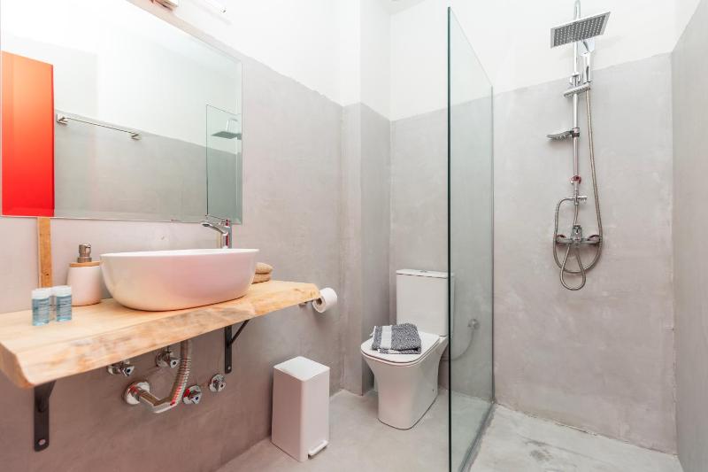 Mondrian Guest House - image 8
