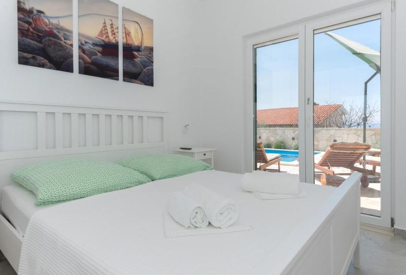 Villa Dante with sea view & private pool - image 13