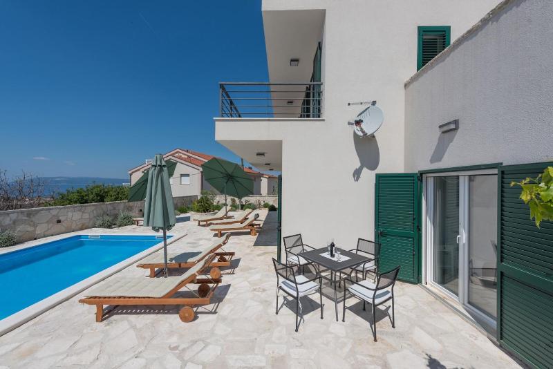 Villa Dante with sea view & private pool - image 16