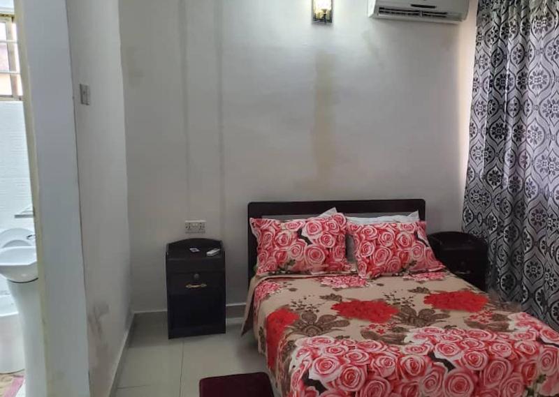 Savagem Furnished Apartment - image 11