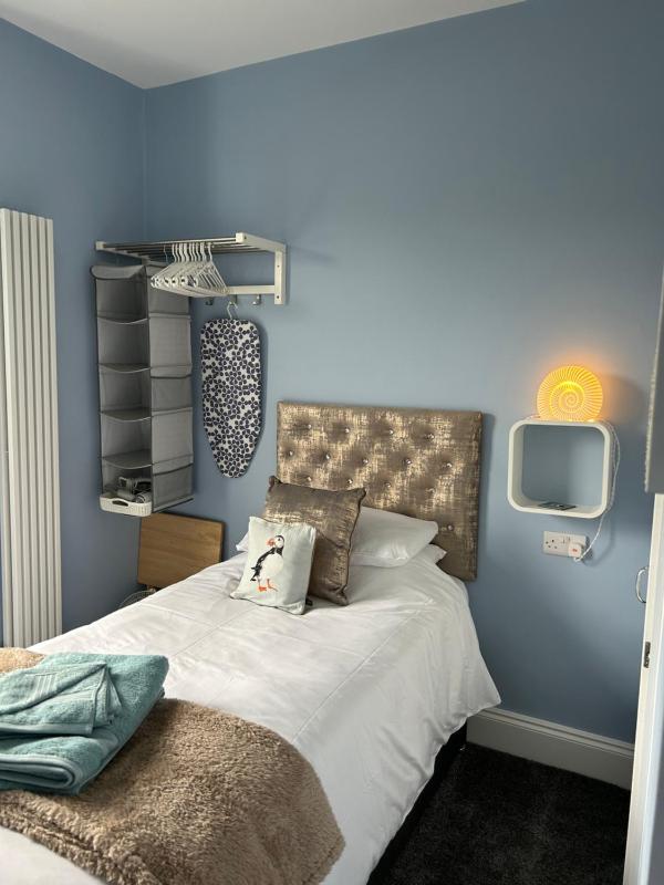 Single Room image 1