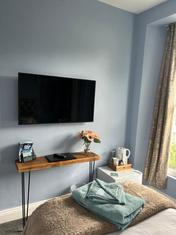 Acorn Lodge - image 27