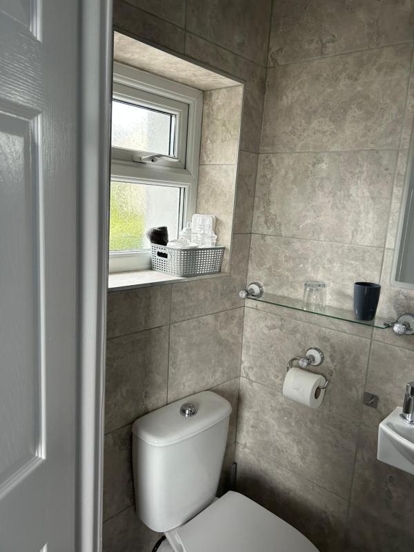 Acorn Lodge - image 30