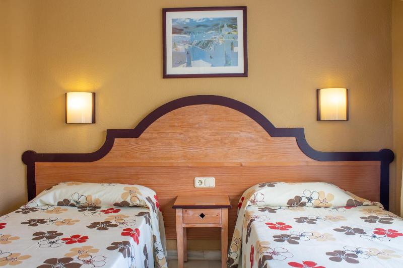 Apartamentos El Beril Costa Adeje - image 5