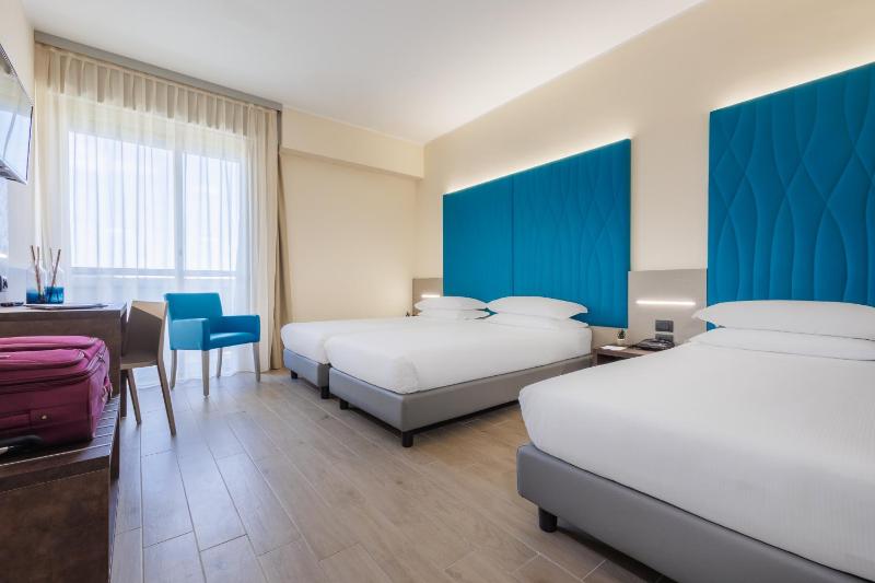 Triple Room image 3