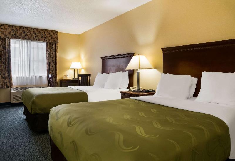 Double Room with Two Double Beds - Non-Smoking image 3