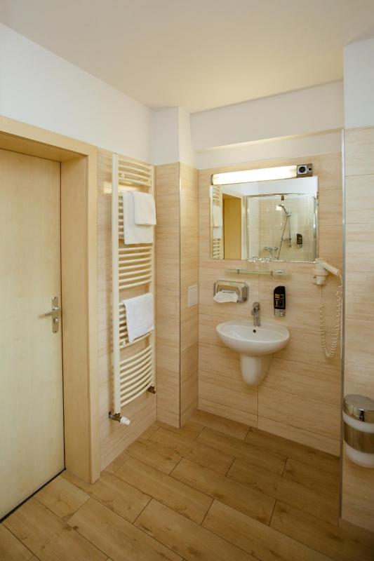 Double Room image 1