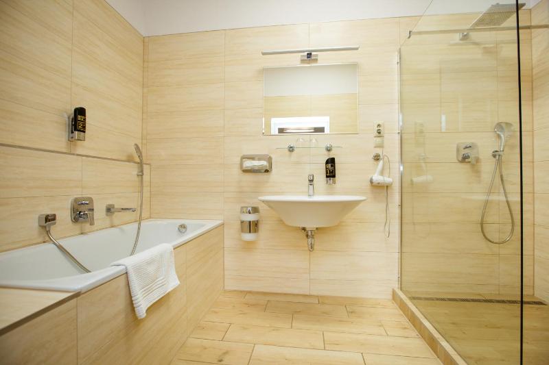Suite image 1