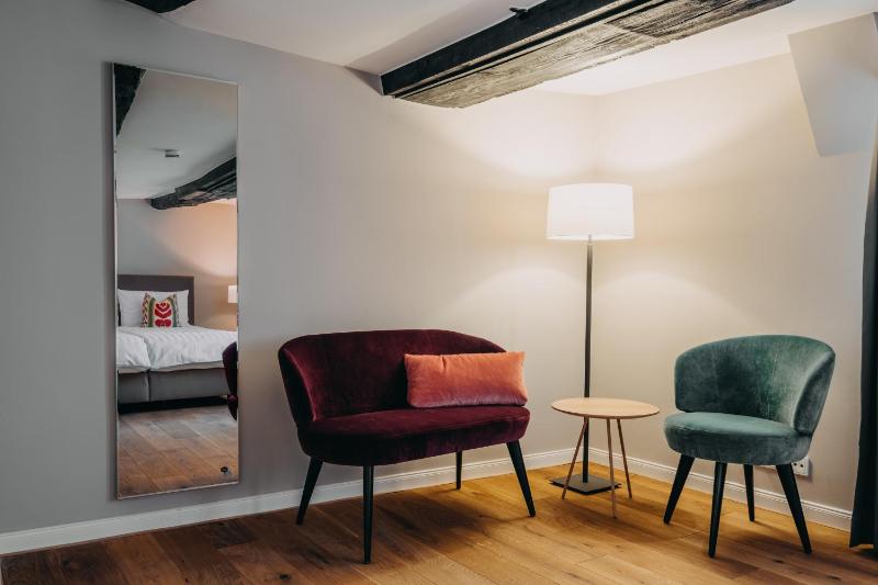 Double Room image 2