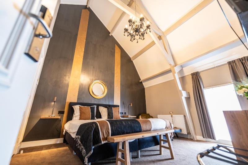 Suite image 3