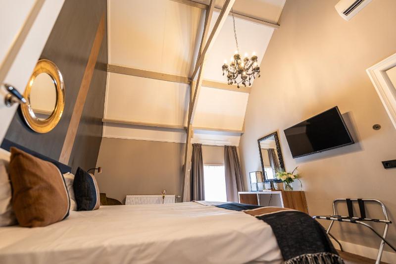 Suite image 4