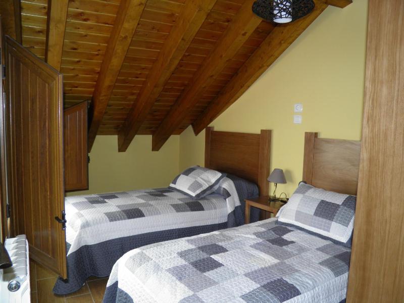 Two-Bedroom Apartment image 4