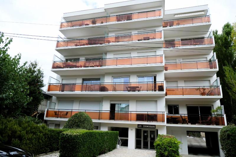 Cosy cocoon with terrace near the sea - image 11