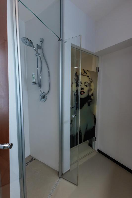 Double Room with Courtyard View image 3