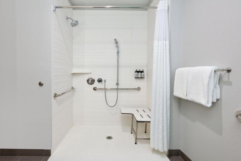 avid hotel Austin - Tech Ridge By IHG - image 13