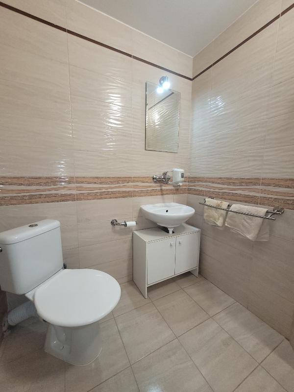 Classic Quadruple Room image 2